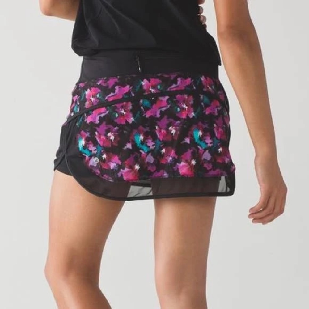 Lululemon Hotty hot skirt